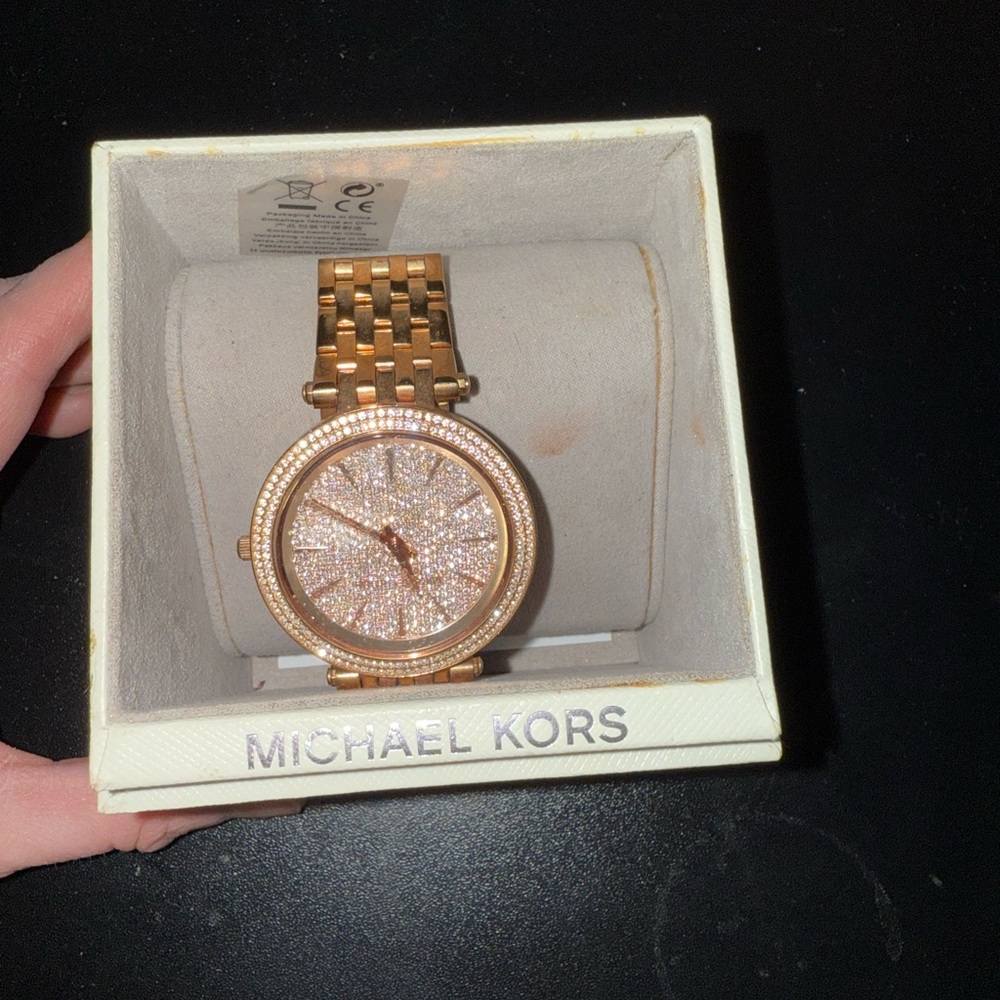 Michael kors gold watch